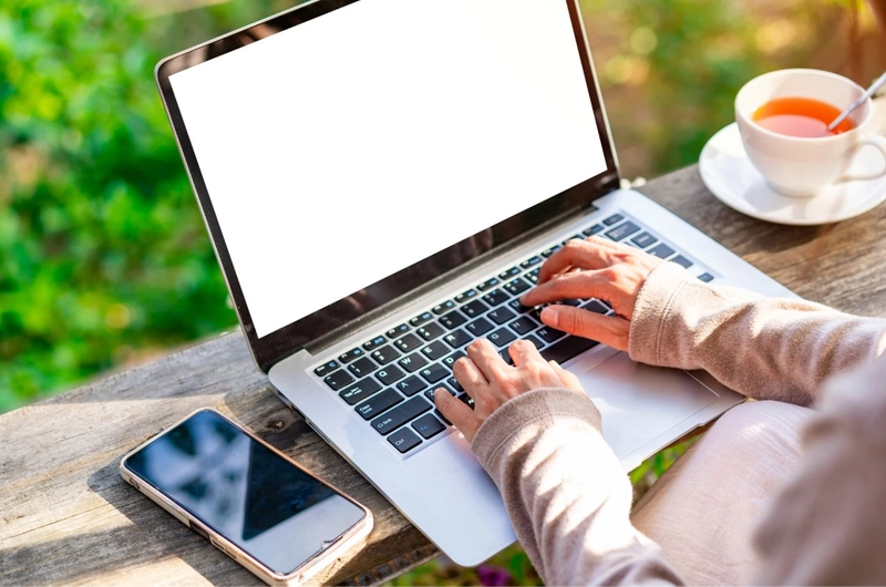 Redefinir tu relación con el trabajo - Blog septiembre contenido
